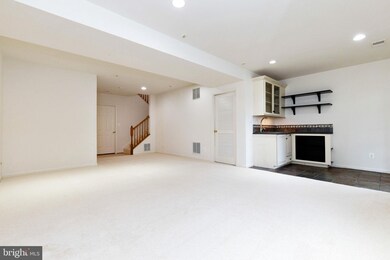 25429 Elm Terrace, Aldie, VA 20105 - photo 4