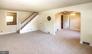 3027 Edmonds Rd, Lafayette Hill, PA 19444 - photo 4