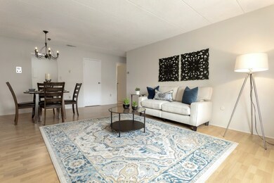 10 Foster St unit 202, Wakefield, MA 01880 - photo 4