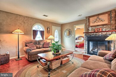 15280 Wedgewood Dr, Greencastle, PA 17225 - photo 6