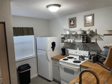 4602 SW 45th Ln, Gainesville, FL 32608 - photo 2