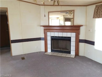 2704 Old Coleridge Rd, Siler City, NC 27344 - photo 4