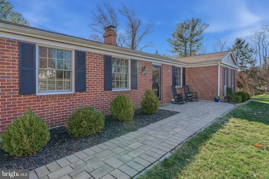 1229 Wine Spring Ln, Towson, MD 21204 - photo 3