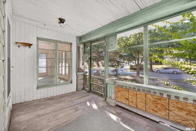 224 E Rusholme St, Davenport, IA 52803 - photo 5