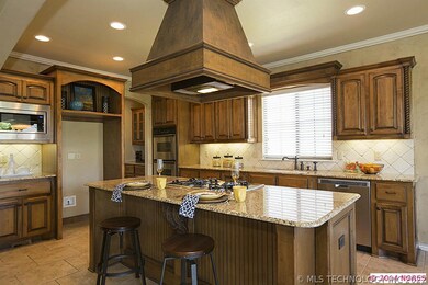 12317 S Ash Ave, Jenks, OK 74037 - photo 6