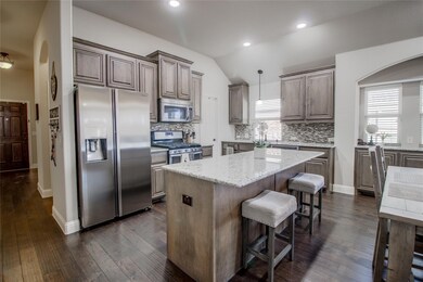 316 Armstrong Ln, Lavon, TX 75166 - photo 2