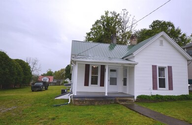 426 W Court St, Burgin, KY 40310 - photo 2