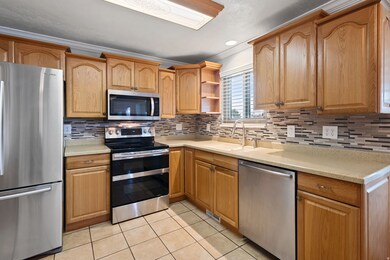 7611 S Springbrook Dr, West Jordan, UT 84084 - photo 5