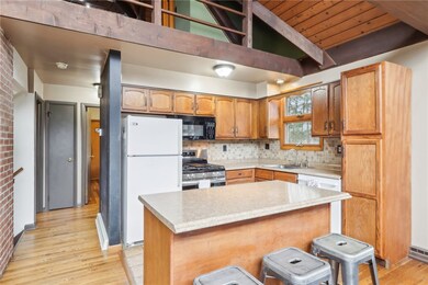 242 Mcclelland Rd, Mercer, PA 16137 - photo 5