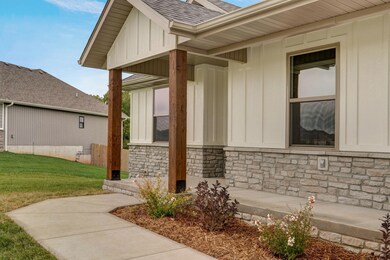 1799 E Vicksburg Passage, Republic, MO 65738 - photo 2