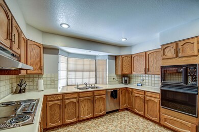 Kitchen 4