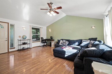 18308 Rampart Dr SE, Yelm, WA 98597 - photo 7