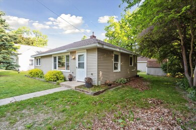 04-208-E-Main-Hanover-MI-49241-WindowSti
