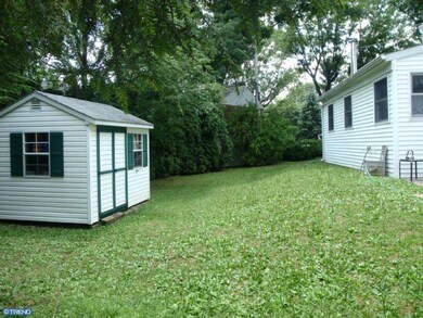 532 Kingston Rd, Oreland, PA 19075 - photo 3