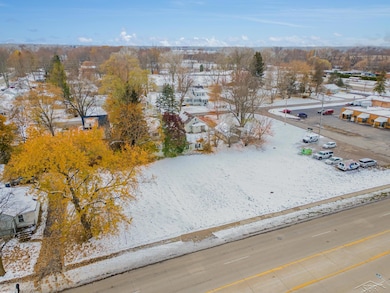 6250 Dixie Hwy, Bridgeport, MI 48722 - photo 2