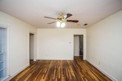2507 26th St unit Front, Lubbock, TX 79410 - photo 5