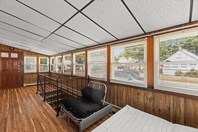 37 Shore Ave, Wareham, MA 02571 - photo 5