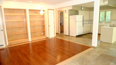 7398 Thorncrest - 1