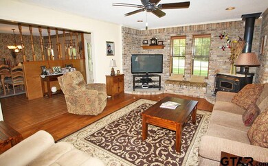 13683 County Road 220, Tyler, TX 75707 - photo 4