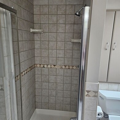 28 1/2 School St unit B, Danvers, MA 01923 - photo 5