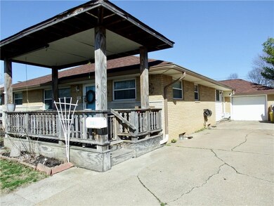 727 S 9th Ave, Beech Grove, IN 46107 - photo 2