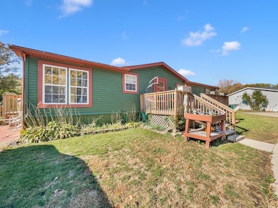 2500 Mann Rd unit 421, Clarkston, MI 48346 - photo 2