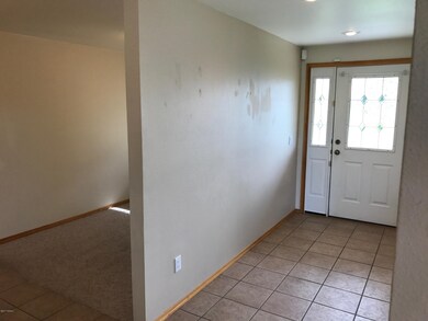 Tile entry & den