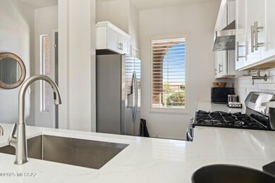 12-web-or-mls-2067-w-demetrie-canyon-dr