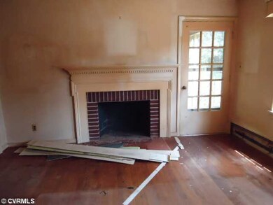 Living Room - with fireplace
