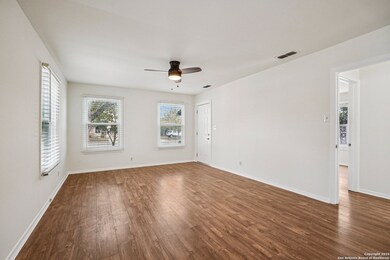 411 W Water St, Kerrville, TX 78028 - photo 6