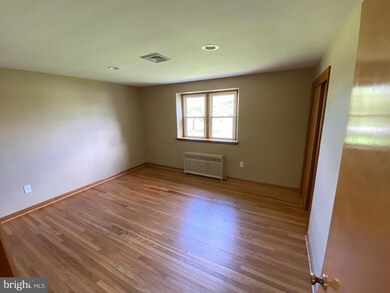 305 N Whitehall Rd, Norristown, PA 19403 - photo 3