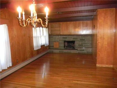 Den/Family/Great Room.
