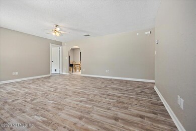 2805 Belfort Rd, Jacksonville, FL 32216 - photo 4