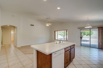 Kitchen - Family Room