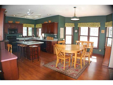 2806 Loveland Ave, Erie, PA 16506 - photo 6