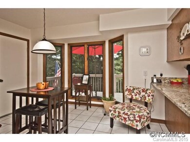 Eat-In Kitchen Area