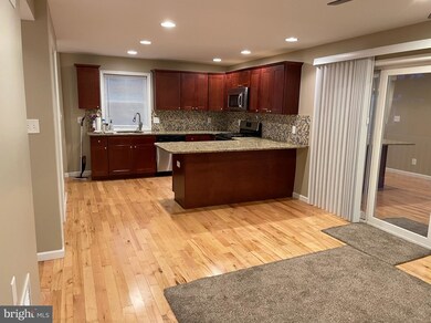 205 Lippincott Ave unit 2, Ardmore, PA 19003 - photo 6