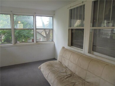 900 36th St, Des Moines, IA 50312 - photo 6