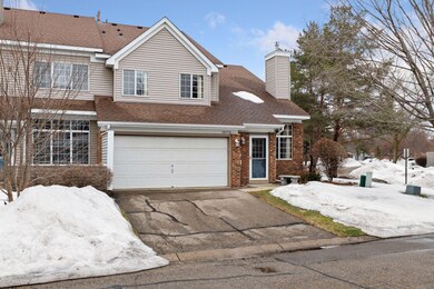 End unit in private location in Bloomington!