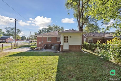 23161 Gardner St, Oak Park, MI 48237 - photo 6