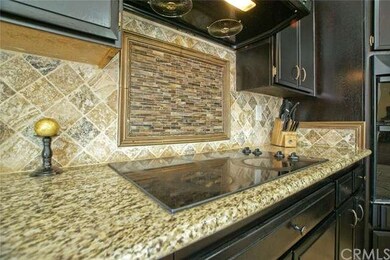 Kitchen counter 