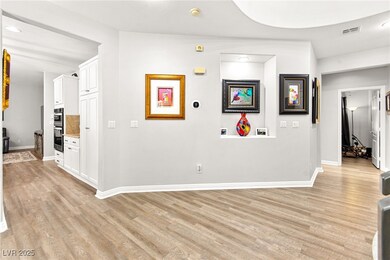 8121 Rocket St, Las Vegas, NV 89131 - photo 4