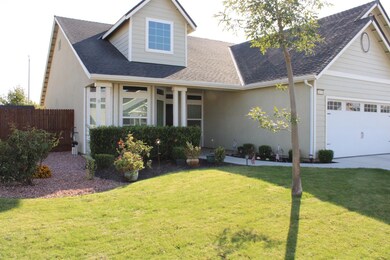 6673 E Lansing Way, Fresno, CA 93727 - photo 2