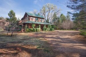 Main House on 2.53 acres
