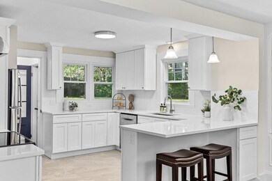 55 Valley Rd, Milton, MA 02186 - photo 5