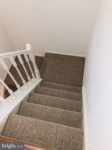 26 Beacon Ct, Trenton, NJ 08691 - photo 5