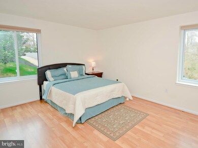 3105 Buccaneer Ct unit 101, Fairfax, VA 22031 - photo 7