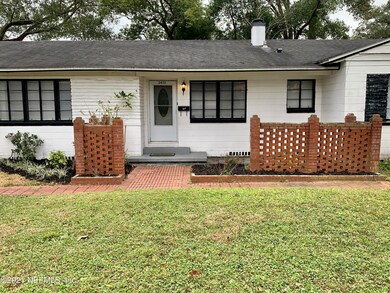 2435 Ormsby Cir W, Jacksonville, FL 32210 - photo 3
