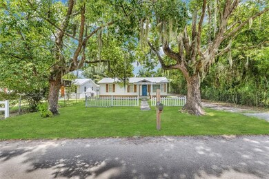 902 Old River Rd, Darien, GA 31305 - photo 2
