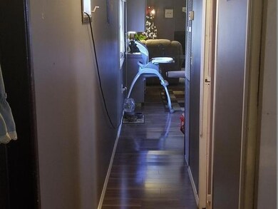 715 Elm St, Mandan, ND 58554 - photo 2